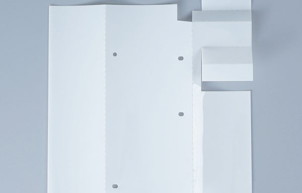 乳白色麥拉片模切成型